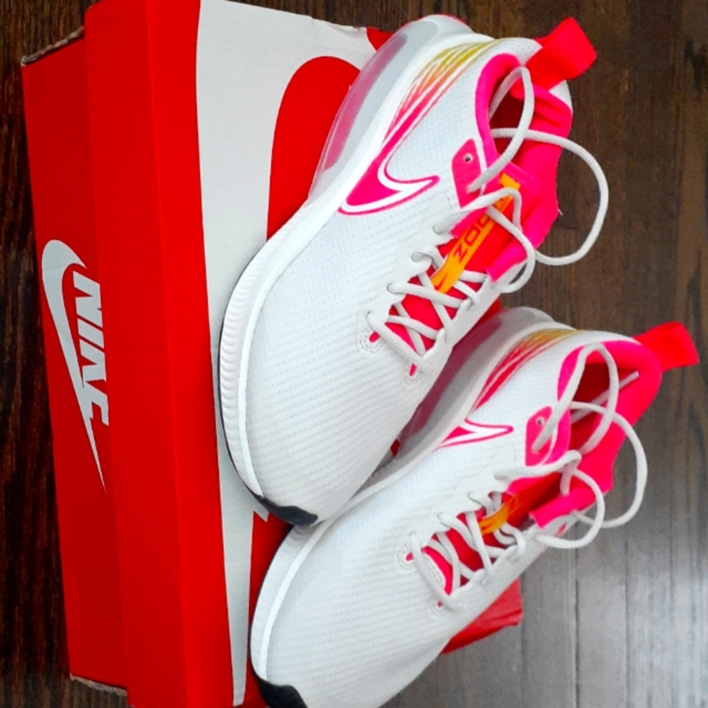 Girls Nike Air Zoom Sneakers